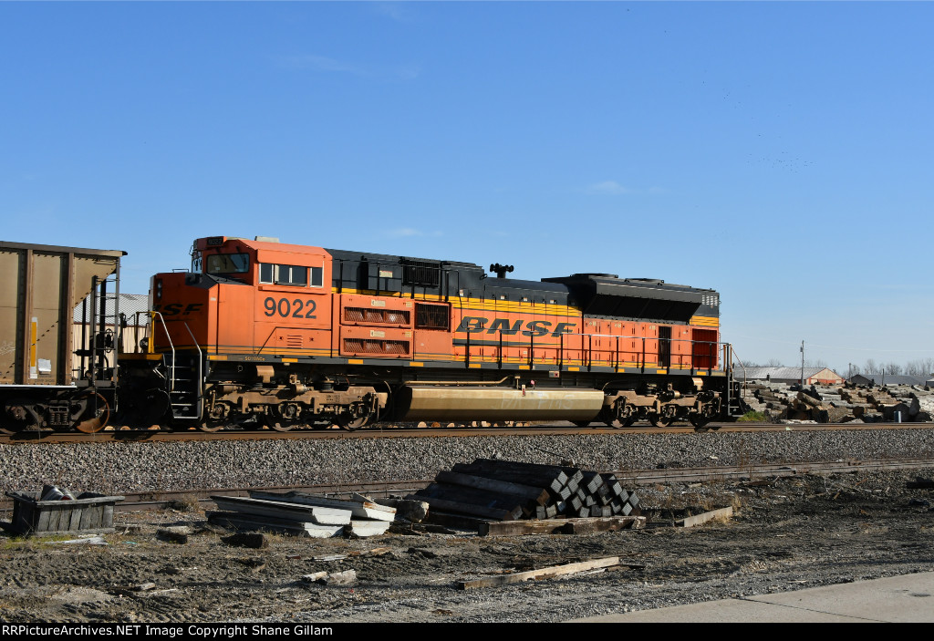 BNSF 9022 Dpu duty.